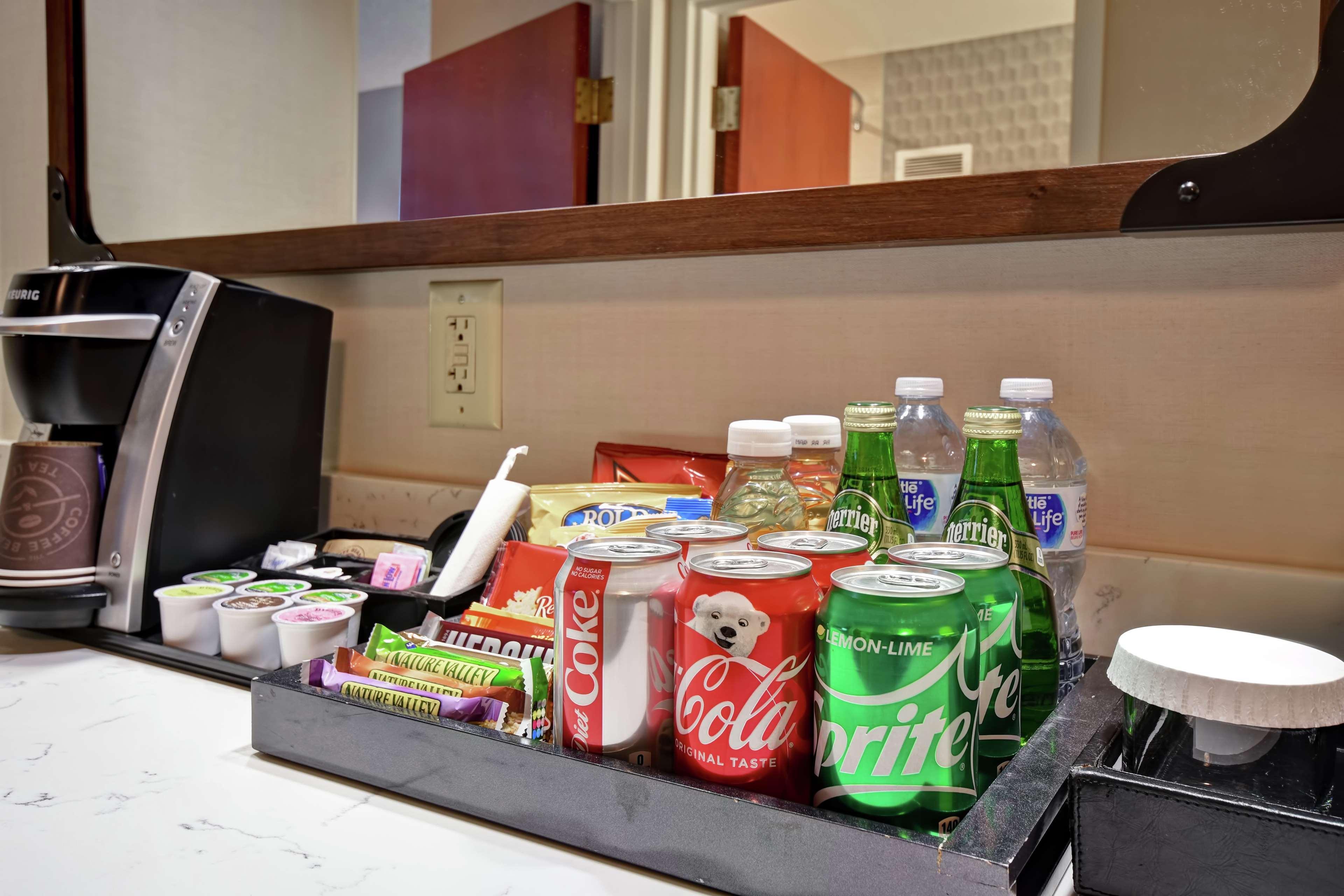 Embassy Suites Little Rock Ngoại thất bức ảnh