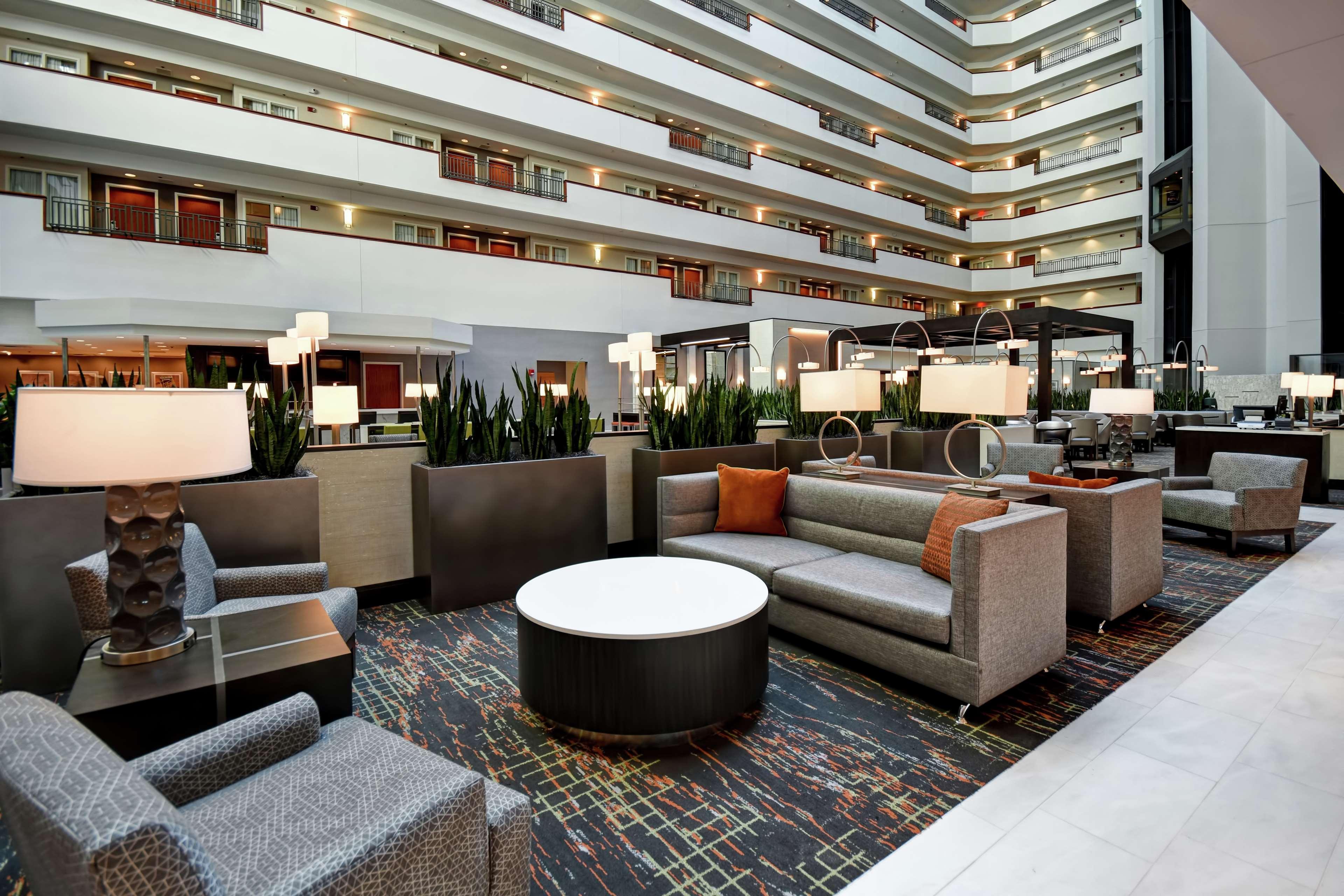 Embassy Suites Little Rock Ngoại thất bức ảnh