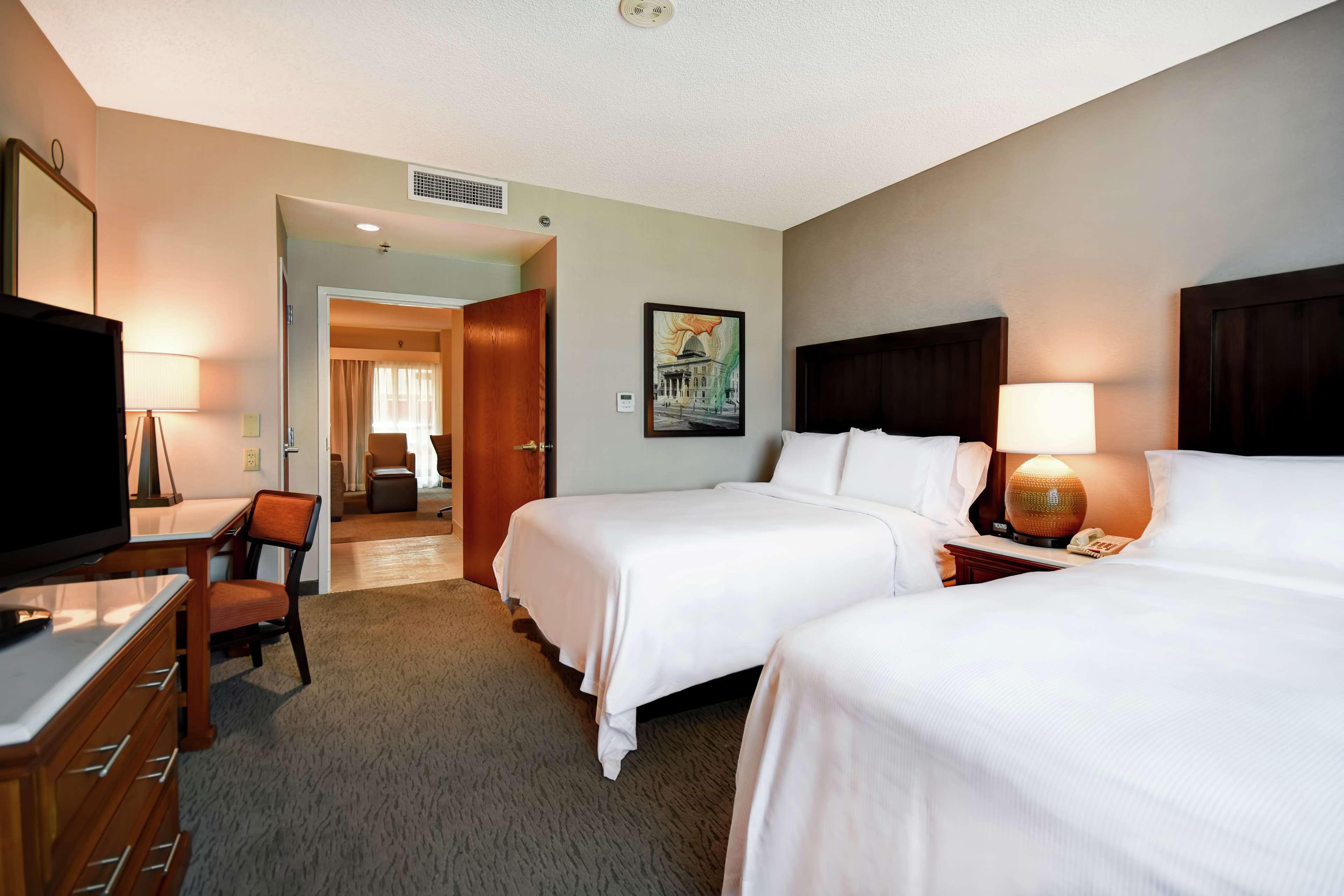 Embassy Suites Little Rock Ngoại thất bức ảnh