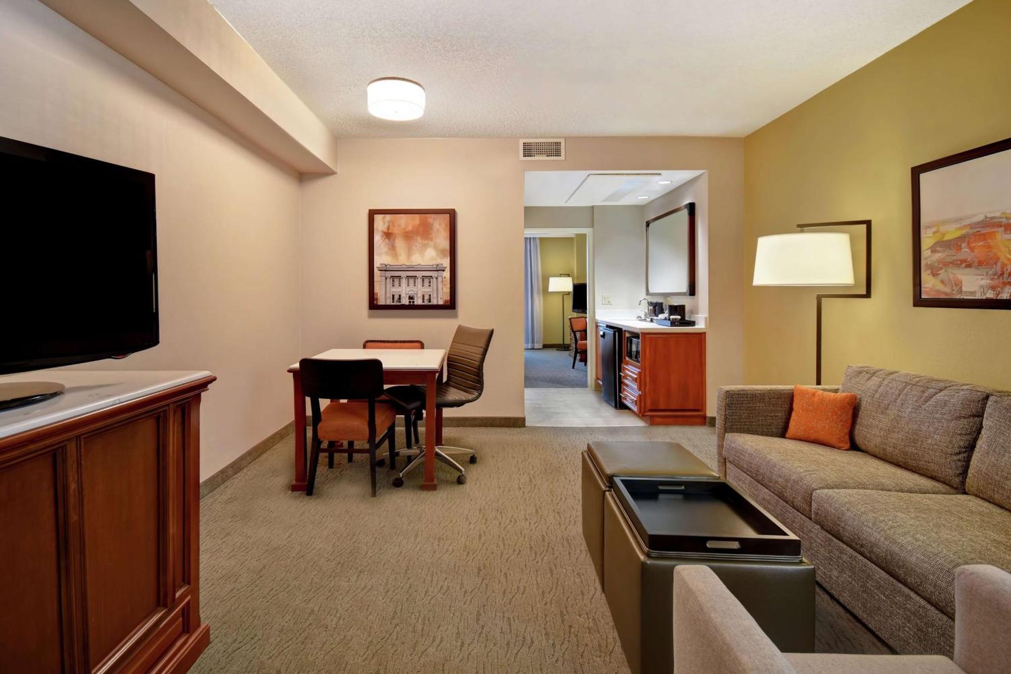 Embassy Suites Little Rock Ngoại thất bức ảnh
