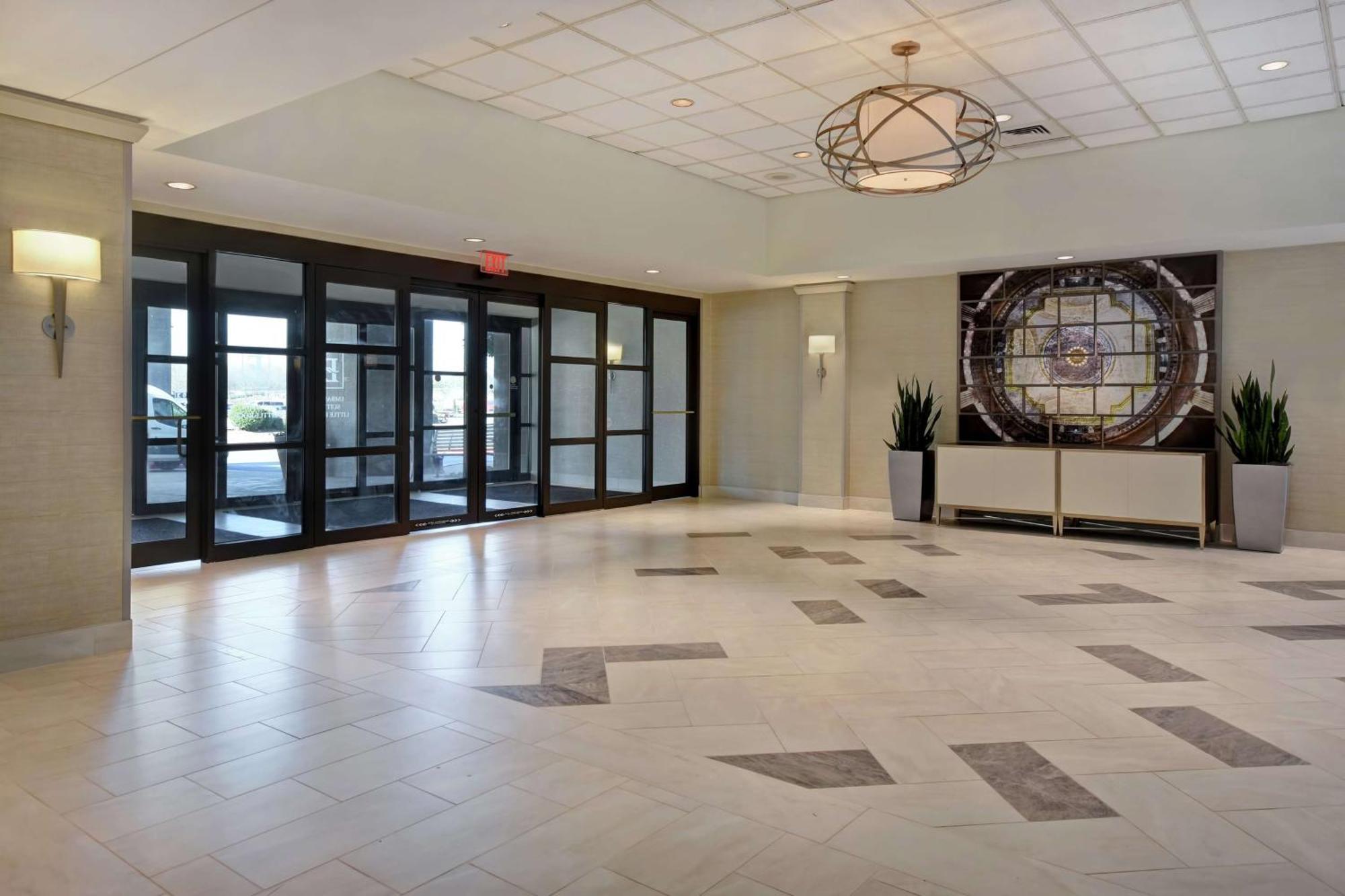 Embassy Suites Little Rock Ngoại thất bức ảnh